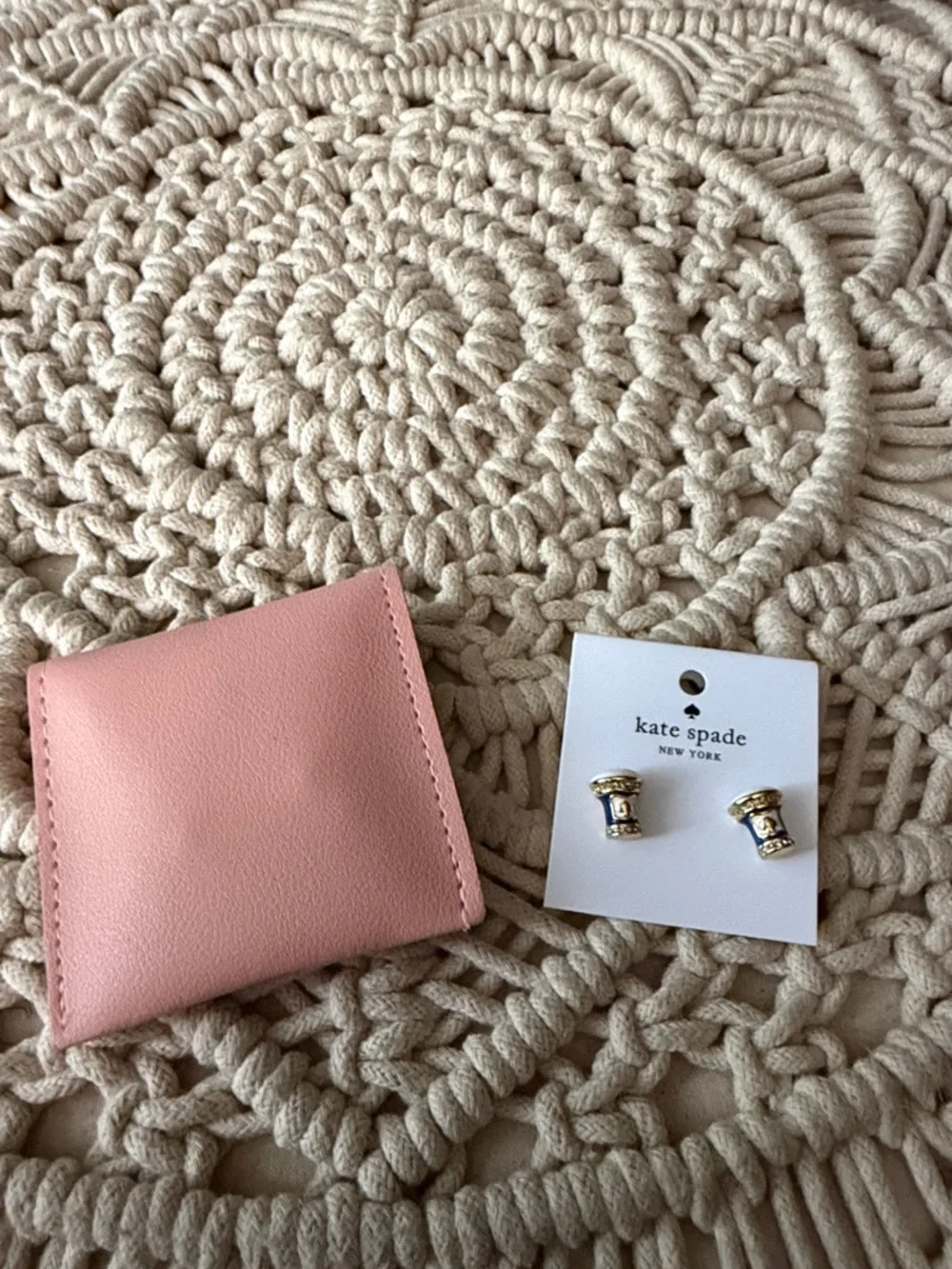kate spade pink leather coin pouch with gold-tone stud earrings - Picture 5 of 5